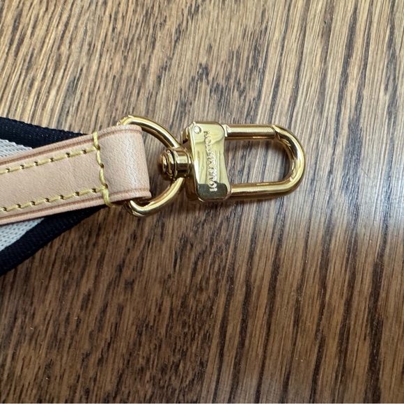 LOUIS VUITTON BAG STRAP - Picture 5 of 5